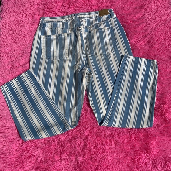 AEO all cotton medium blue wash and white striped jeans size 12 - Picture 3 of 7